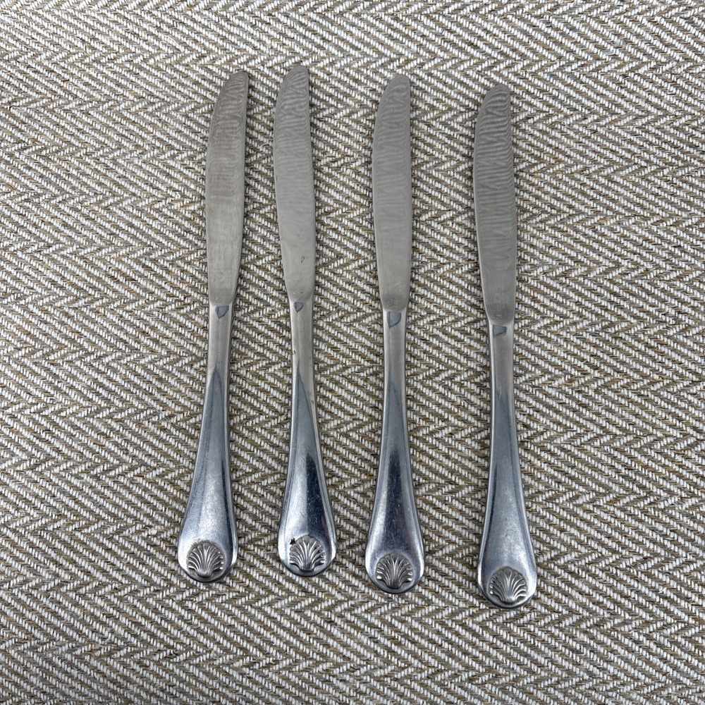 Reed & Barton Select Stainless Seychilles Seashell 4 Solid Dinner Knives